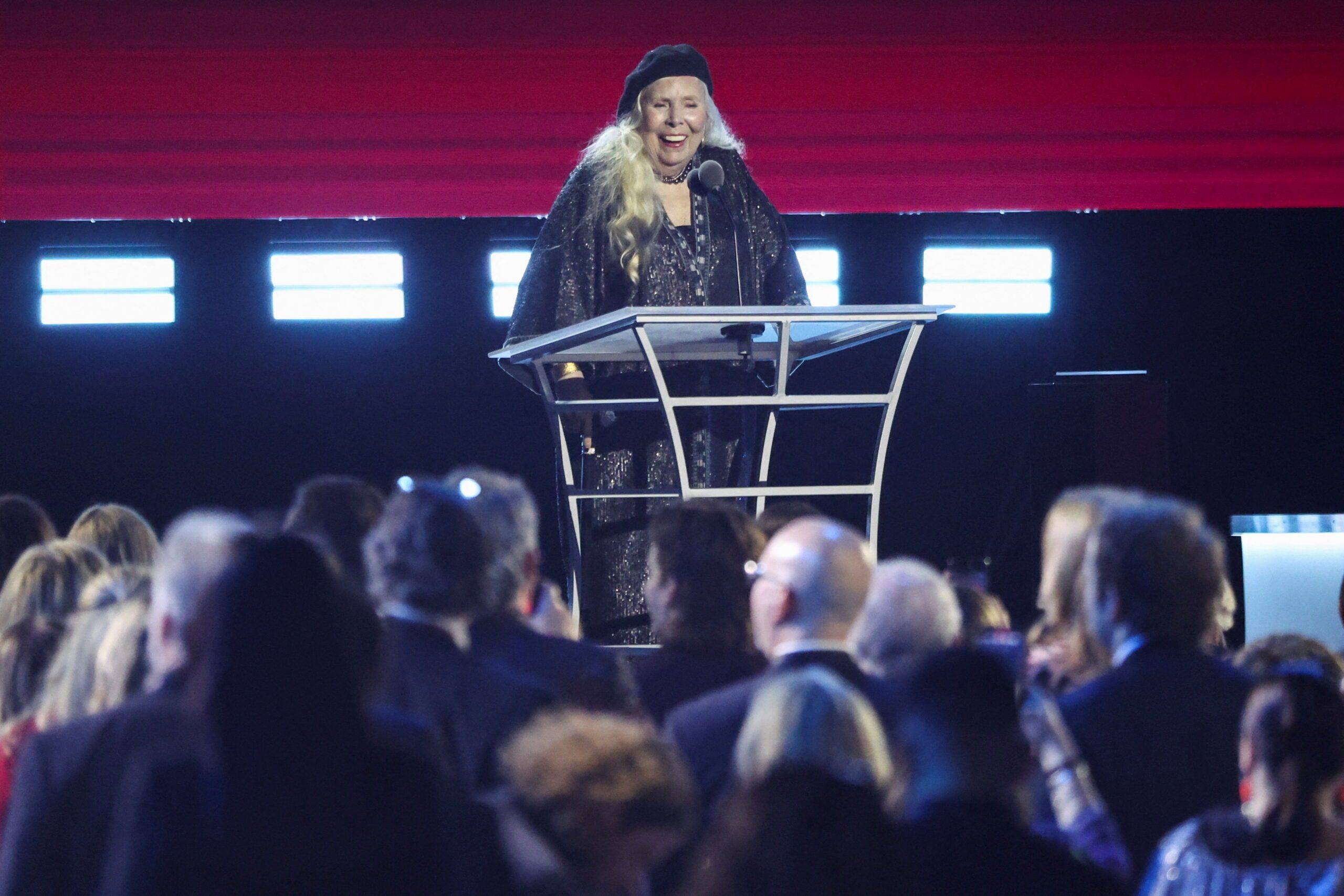 Joni Mitchell takes stage at all-star pre-Grammys tribute