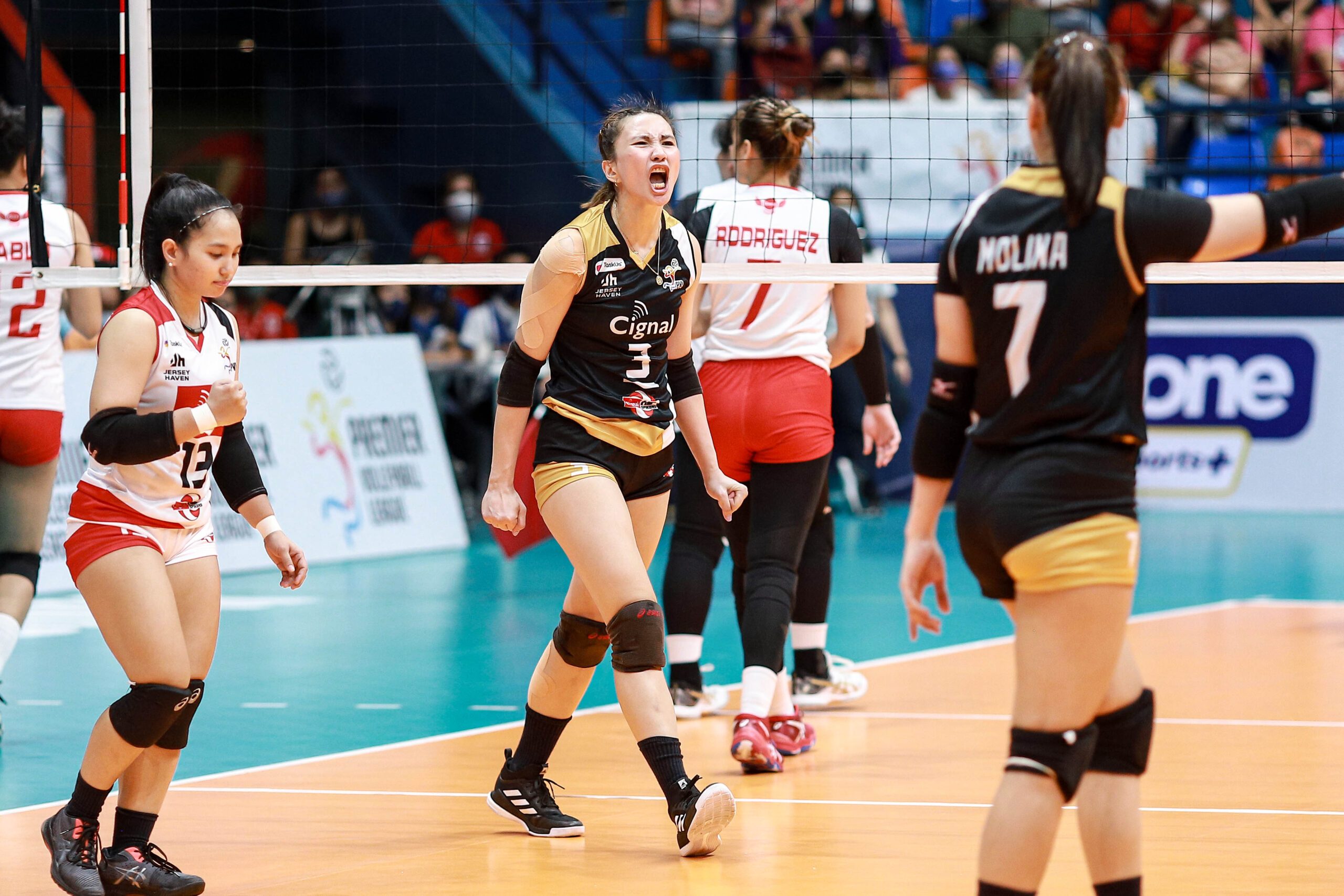 Cignal moves one win from PVL Open finals off hard-fought sweep of Petro Gazz