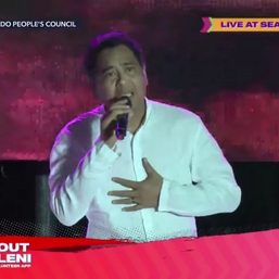 ‘Pagpuna ay pagmamahal’: John Arcilla gives rousing speech at Robredo-Pangilinan Pasay rally
