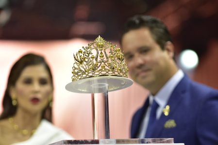 LOOK: The new Miss Universe Philippines La Mer en Majesté Crown