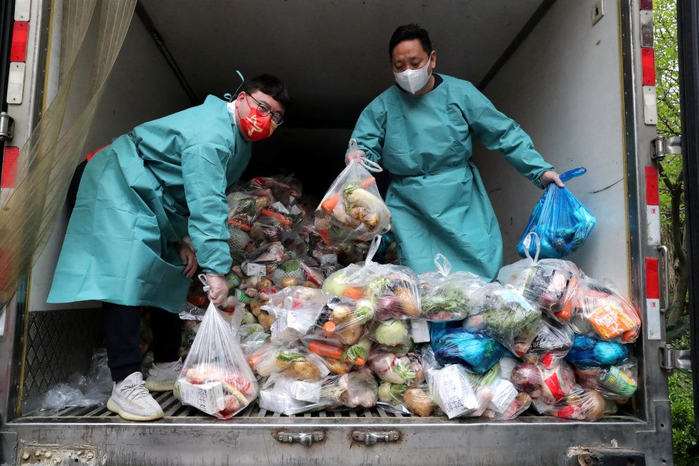 Shanghai scrambles to secure food supplies as COVID-19 lockdown hits
