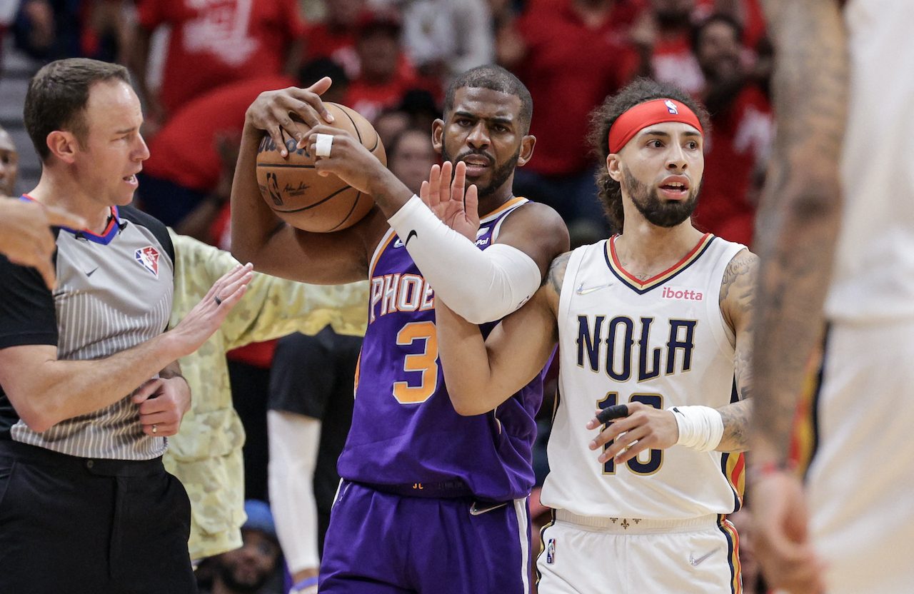 Ingram, Pelicans tie Suns in playoff series