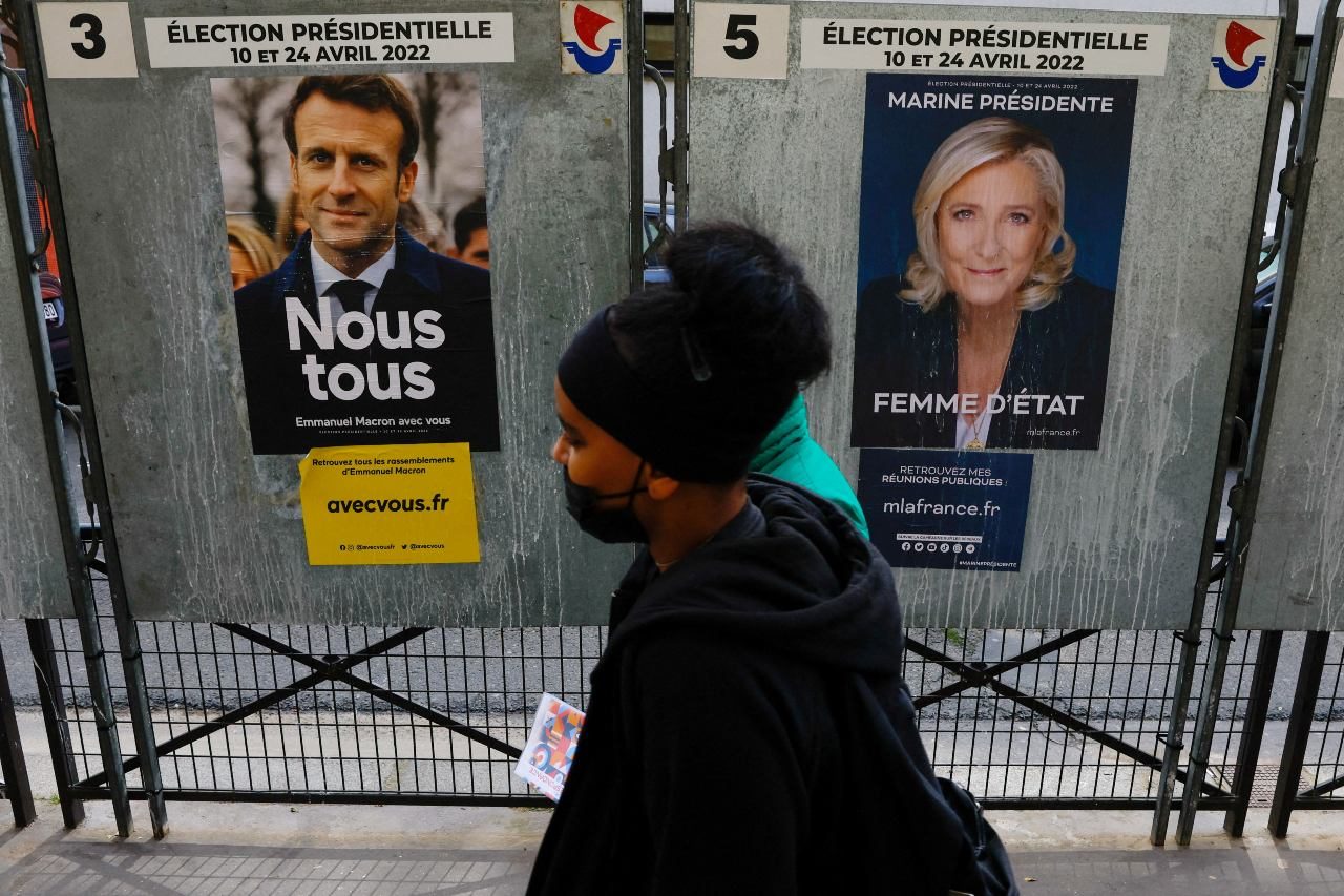 Macron, Le Pen battle out as election jitters hit markets