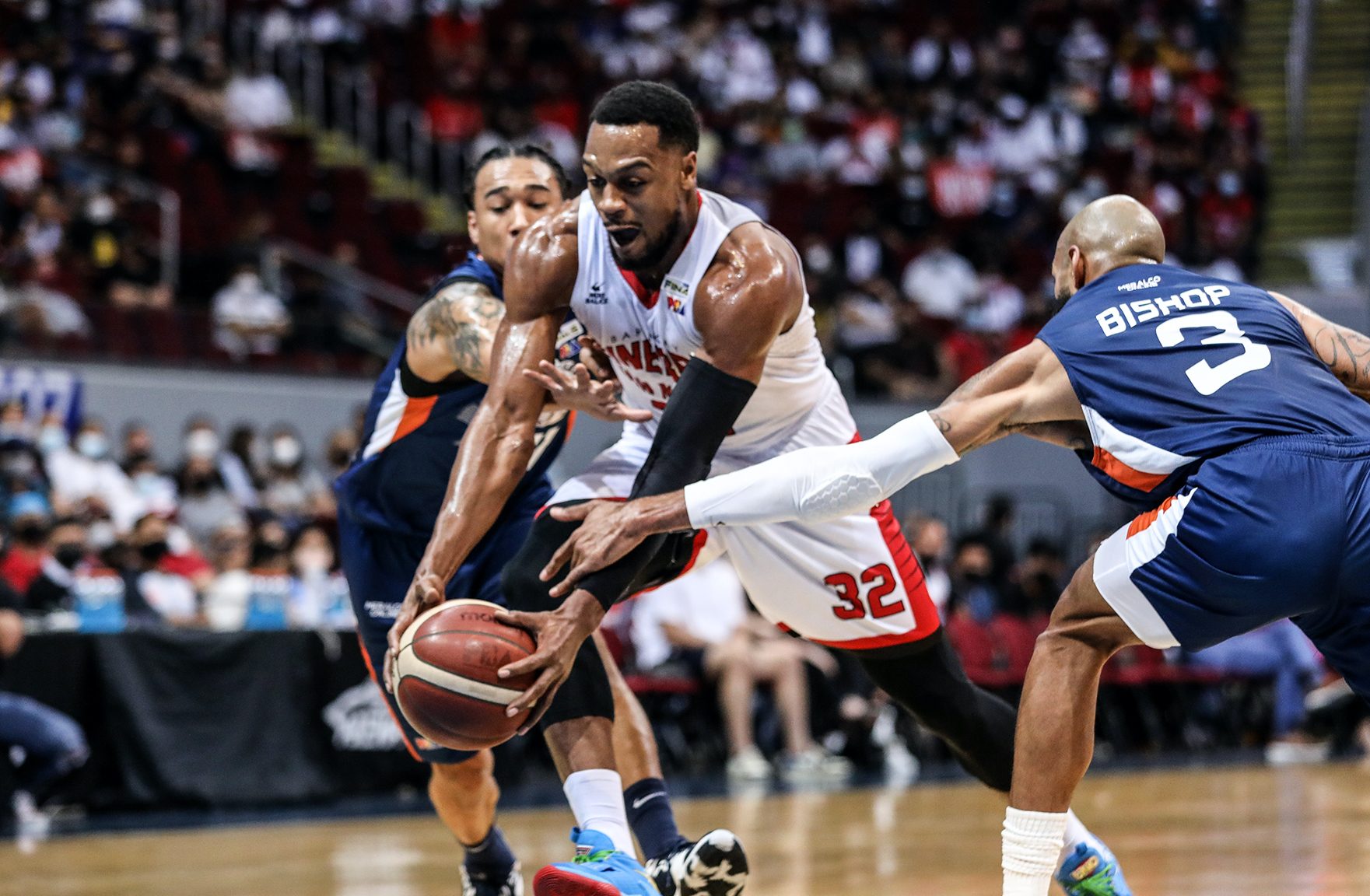 Terrific Brownlee carries Ginebra in finals-tying win over Meralco