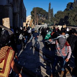 Violence erupts at al-Aqsa mosque as Israel marks Jerusalem Day