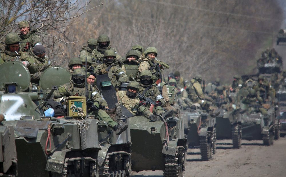 Russia sets deadline for Ukraine troops in Mariupol to surrender