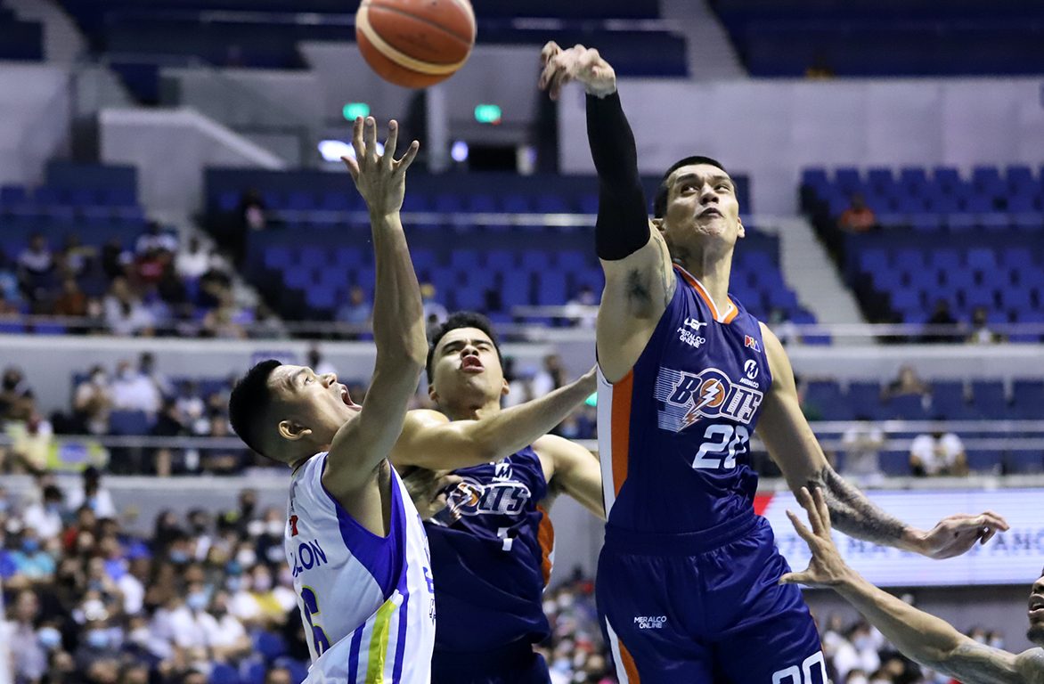 Locals star as Meralco tops Magnolia in KO duel to set up finals rematch vs Ginebra