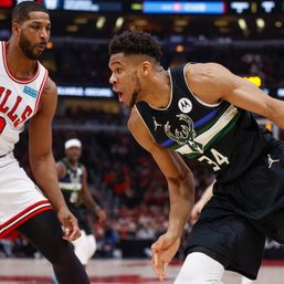 Role players guide Bucks to Game 3 romp over Bulls
