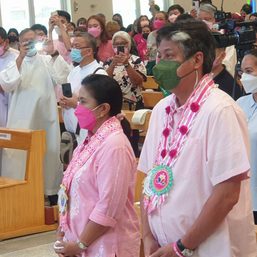 WATCH: Robredo-Pangilinan lead ‘Pink Sunday’ rally at Quezon Memorial Circle