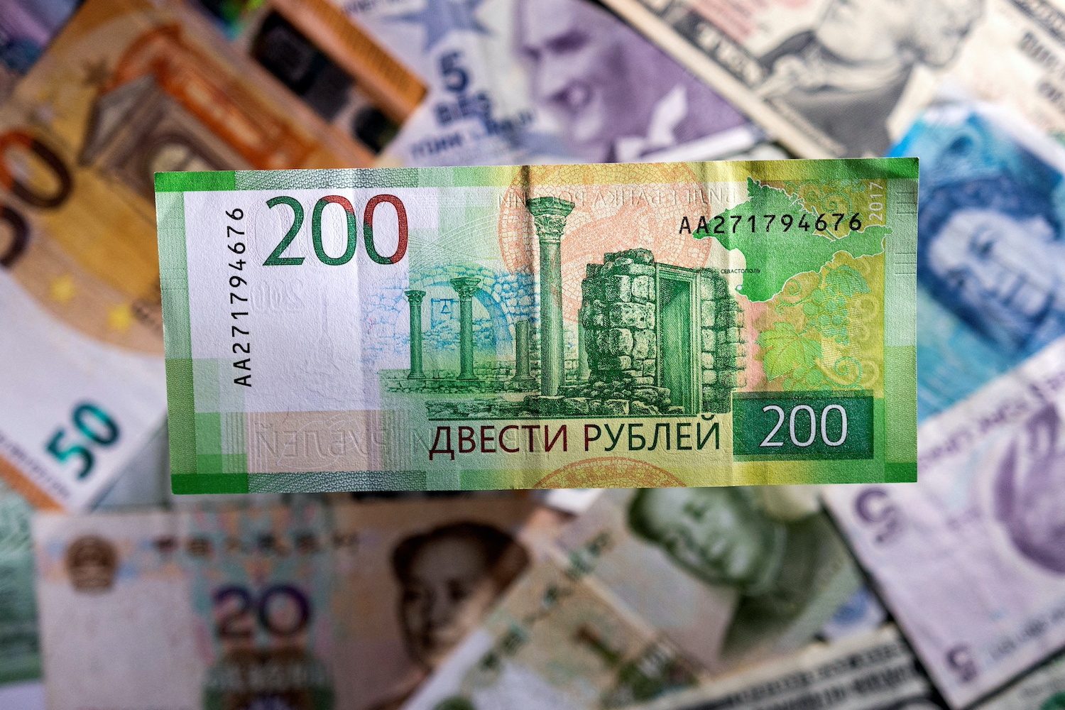 Kremlin warns West: Rouble-for-gas scheme is the ‘prototype’