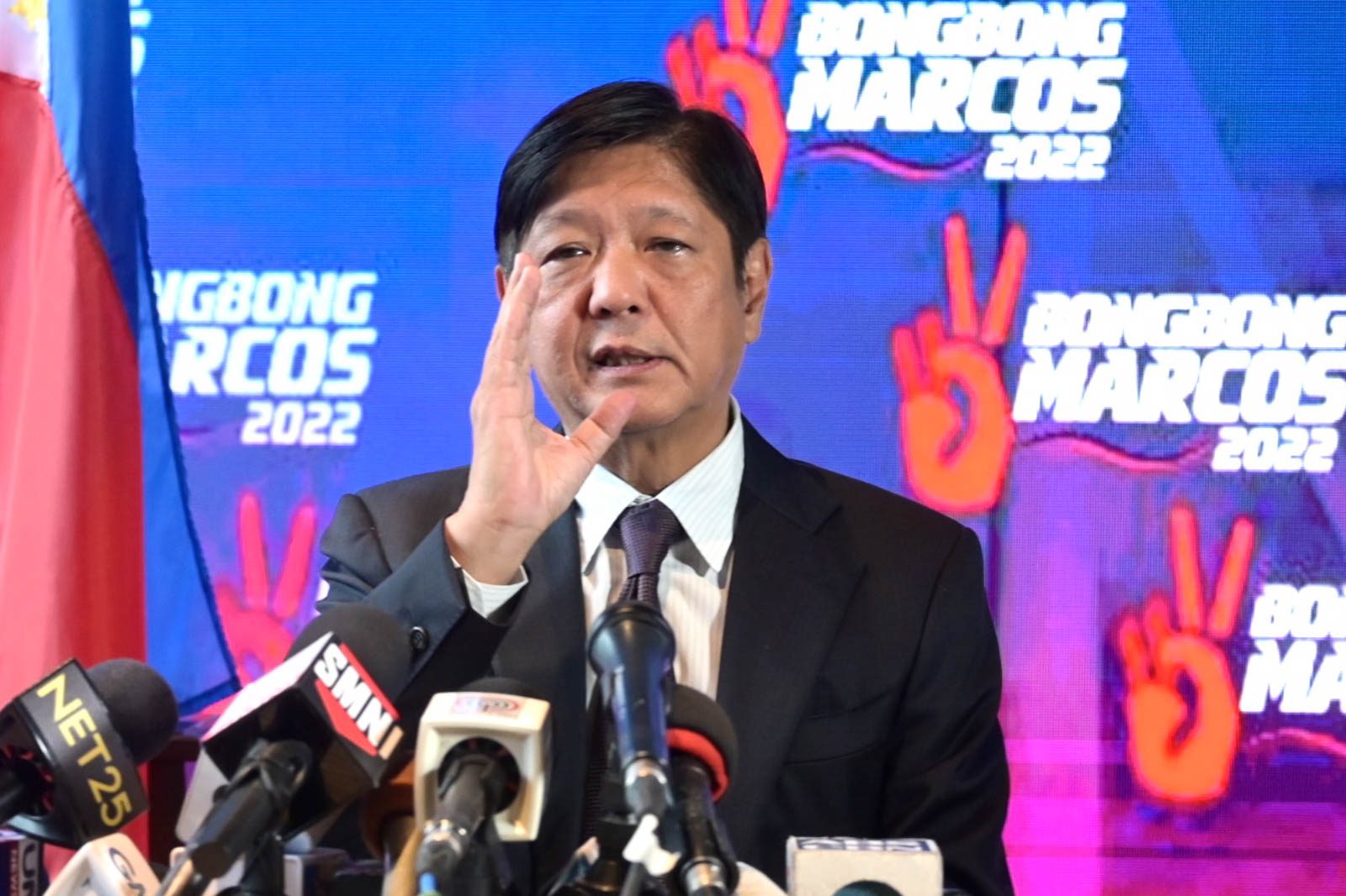 In turnaround, Marcos pledges to uphold Hague ruling