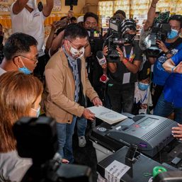 Pacquiao casts vote in Sarangani