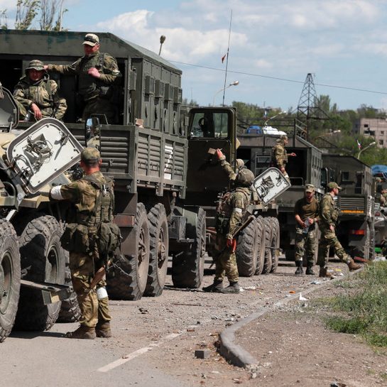 Ukrainian troops evacuate from Mariupol, ceding control to Russia
