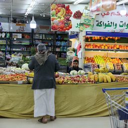 Lebanese fear fruit and vegetables going to waste with Saudi market shut