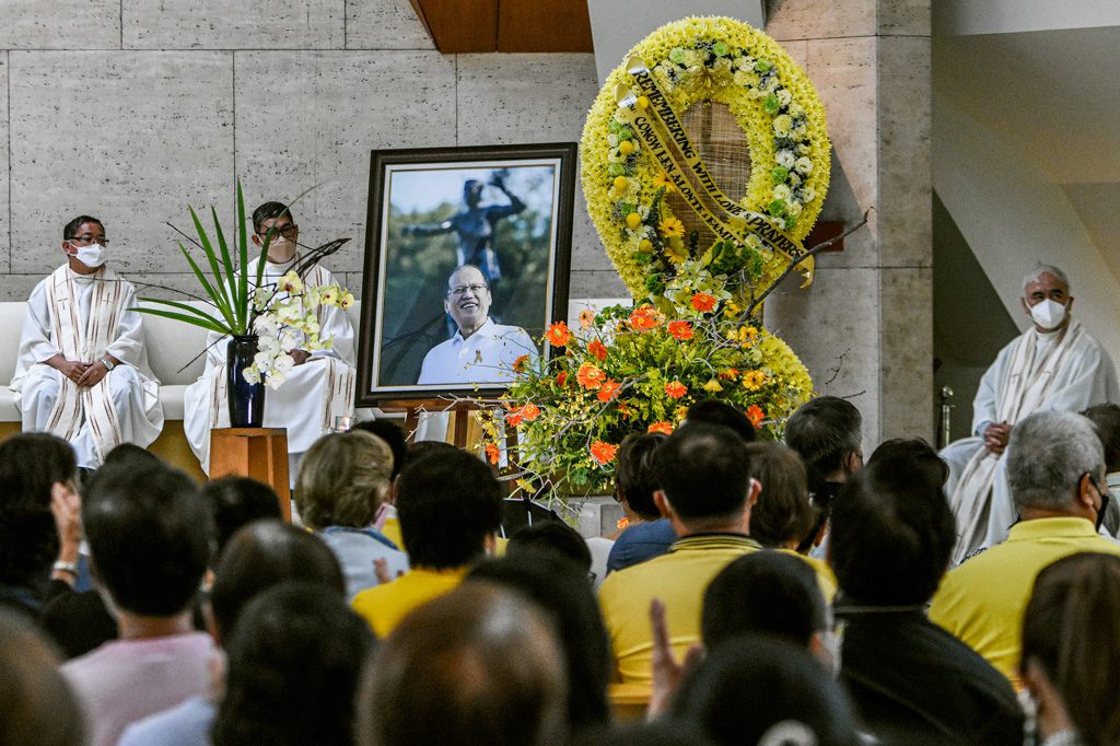 Family and friends remember ‘simple, decent’ Noynoy Aquino who served without fanfare