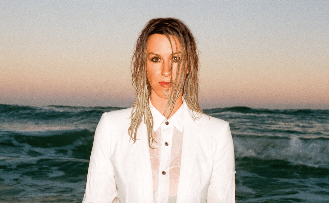 LOOK: Alanis Morissette is coming to Manila in August 