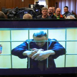 Prosecution seeks hefty slander fine for Kremlin critic Navalny