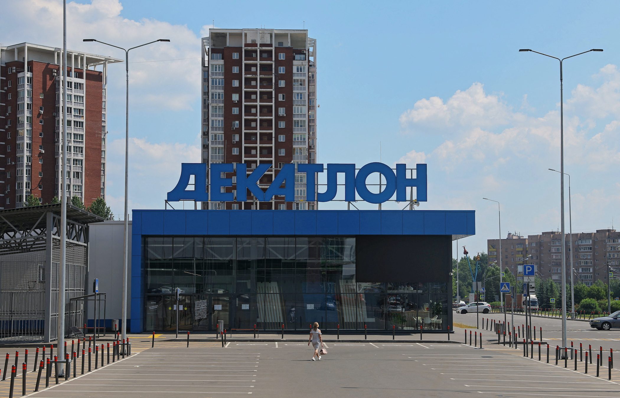 Empty shelves, huge discounts as Russia’s Decathlon stores close