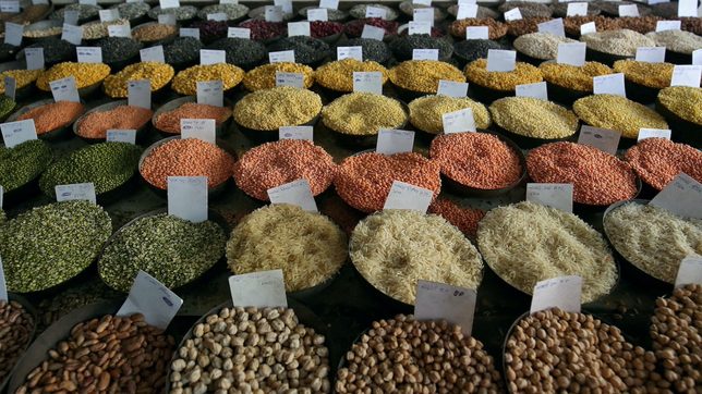 Food export bans, from India to Argentina, risk fueling inflation