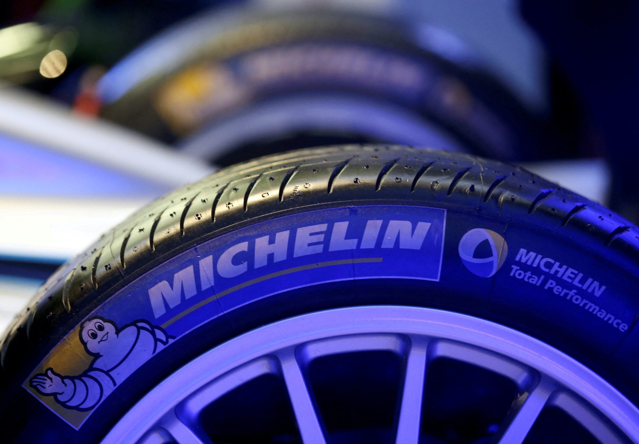 Michelin to hand over Russian operations to local management
