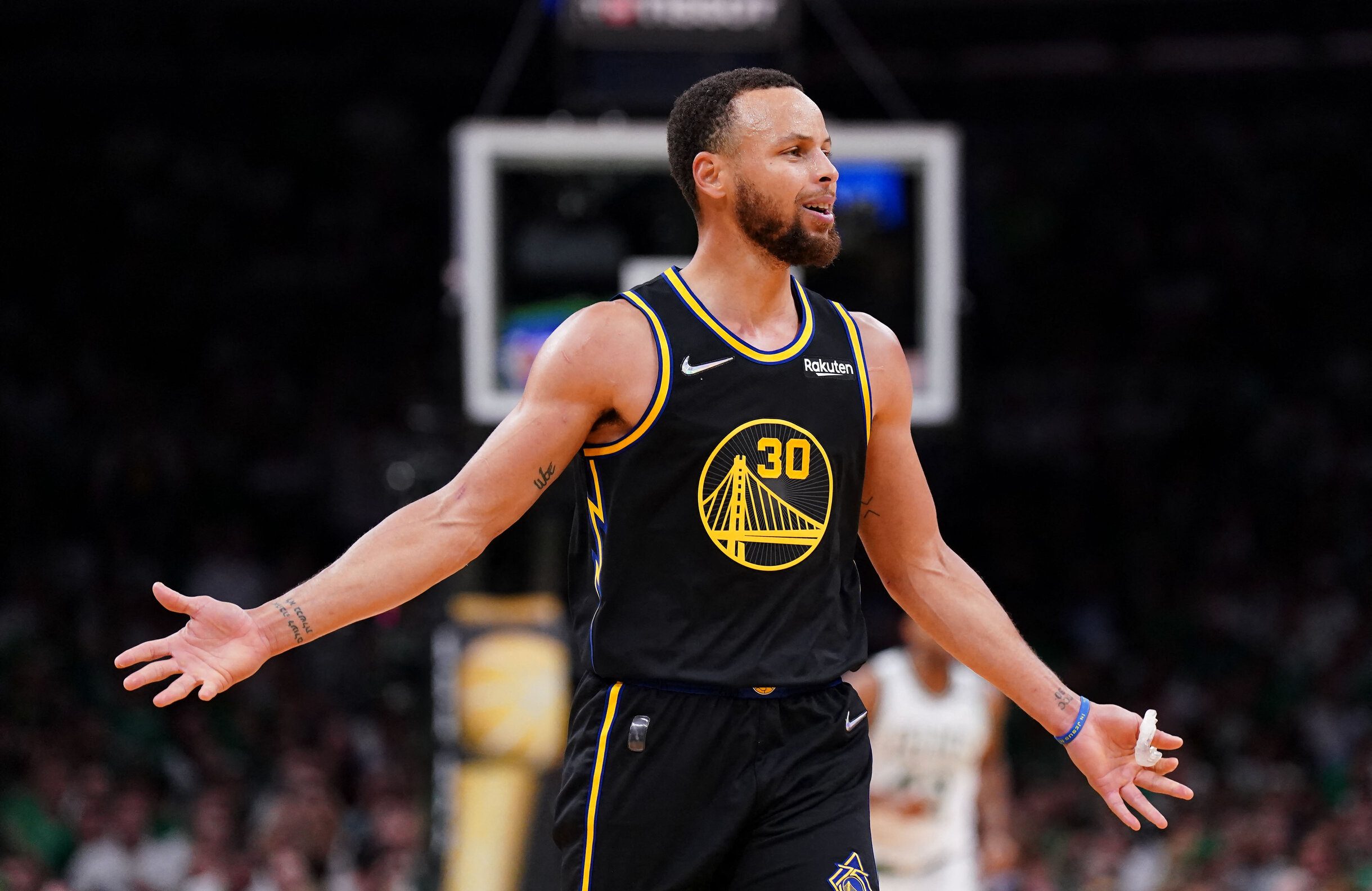 Curry’s iconic performance leaves Warriors teammates stunned