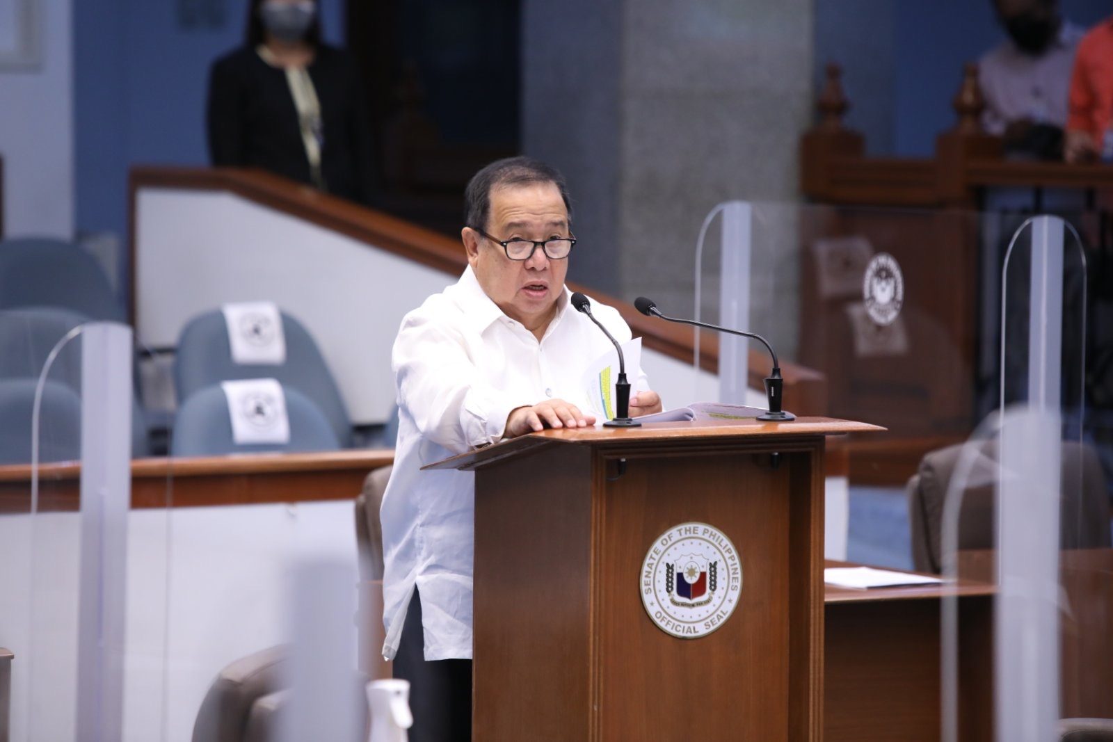 Senators refuse to sign Pharmally probe report due to inclusion of Duterte