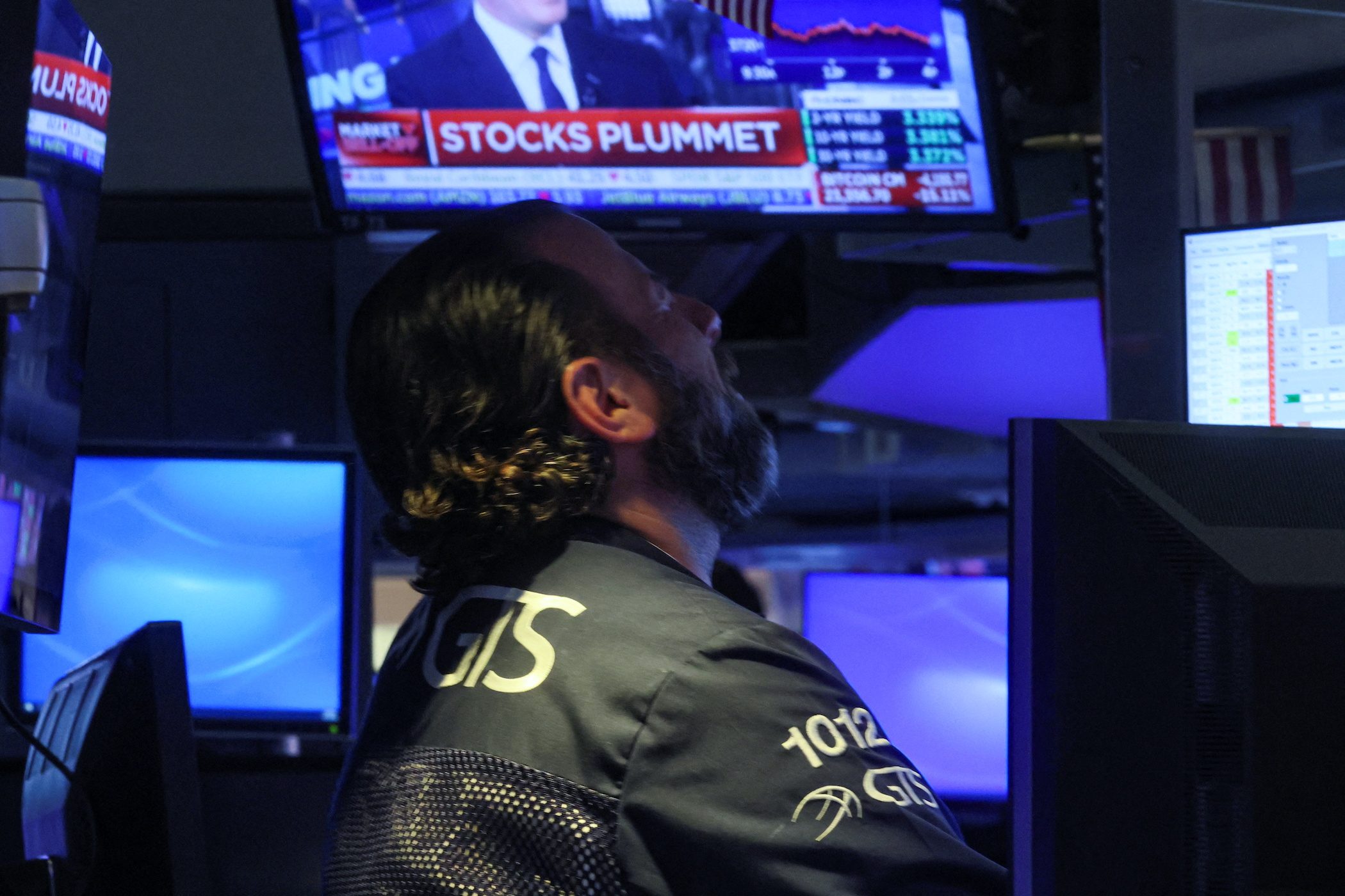 US stocks’ bear market growl could beckon recession
