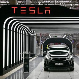 Tesla delays plan to restore Shanghai output to pre-lockdown levels – memo