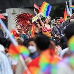 Same-sex couple in India fight for right to marry