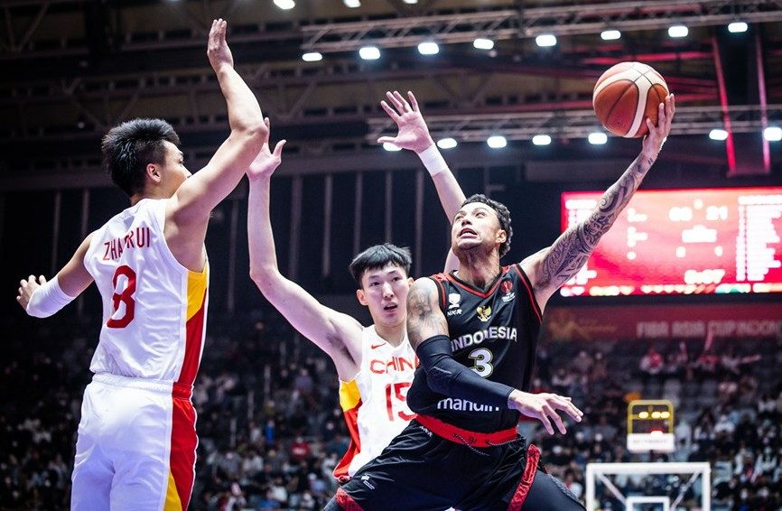 中国队以50分击败印度尼西亚队获得篮球世界杯资格