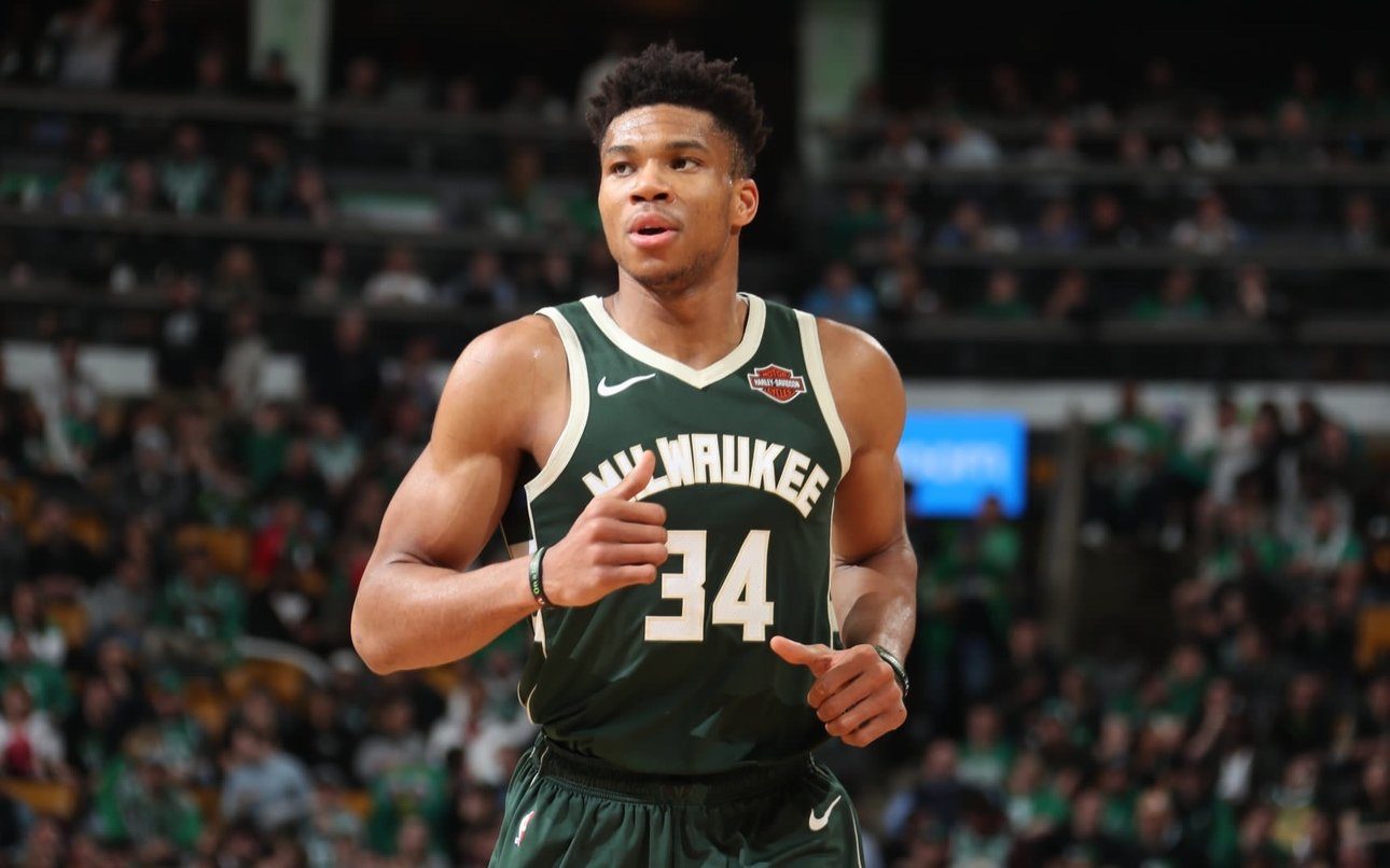 Antetokounmpo agrees record 5-year deal with Bucks