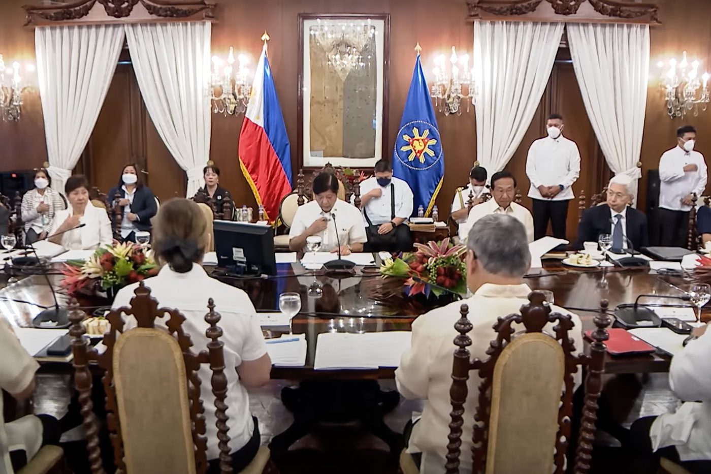 First Cabinet meeting: Marcos tackles economy, ‘disagrees’ with inflation
