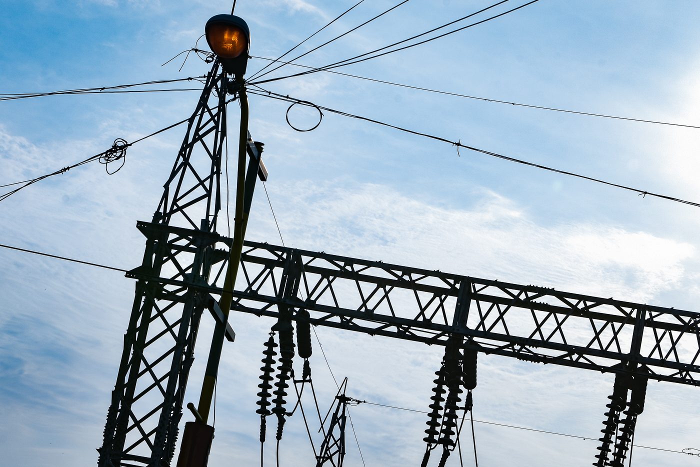 Rotational blackouts seen as NGCP raises red alert for Luzon grid