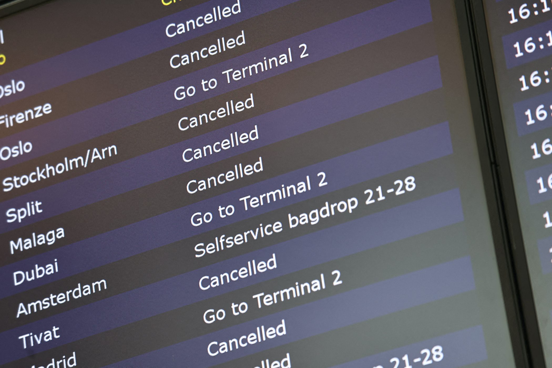 SAS pilot strike grounds flights, exacerbating airline’s troubles