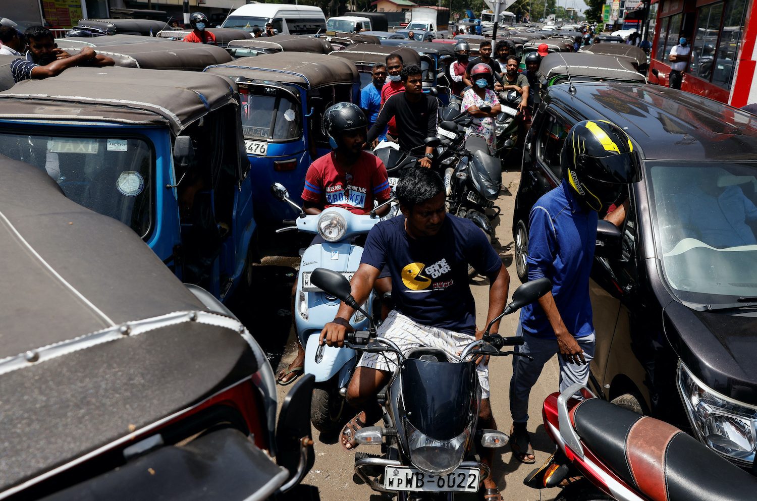 Crisis-hit Sri Lanka woos foreign oil firms amid fuel shortages