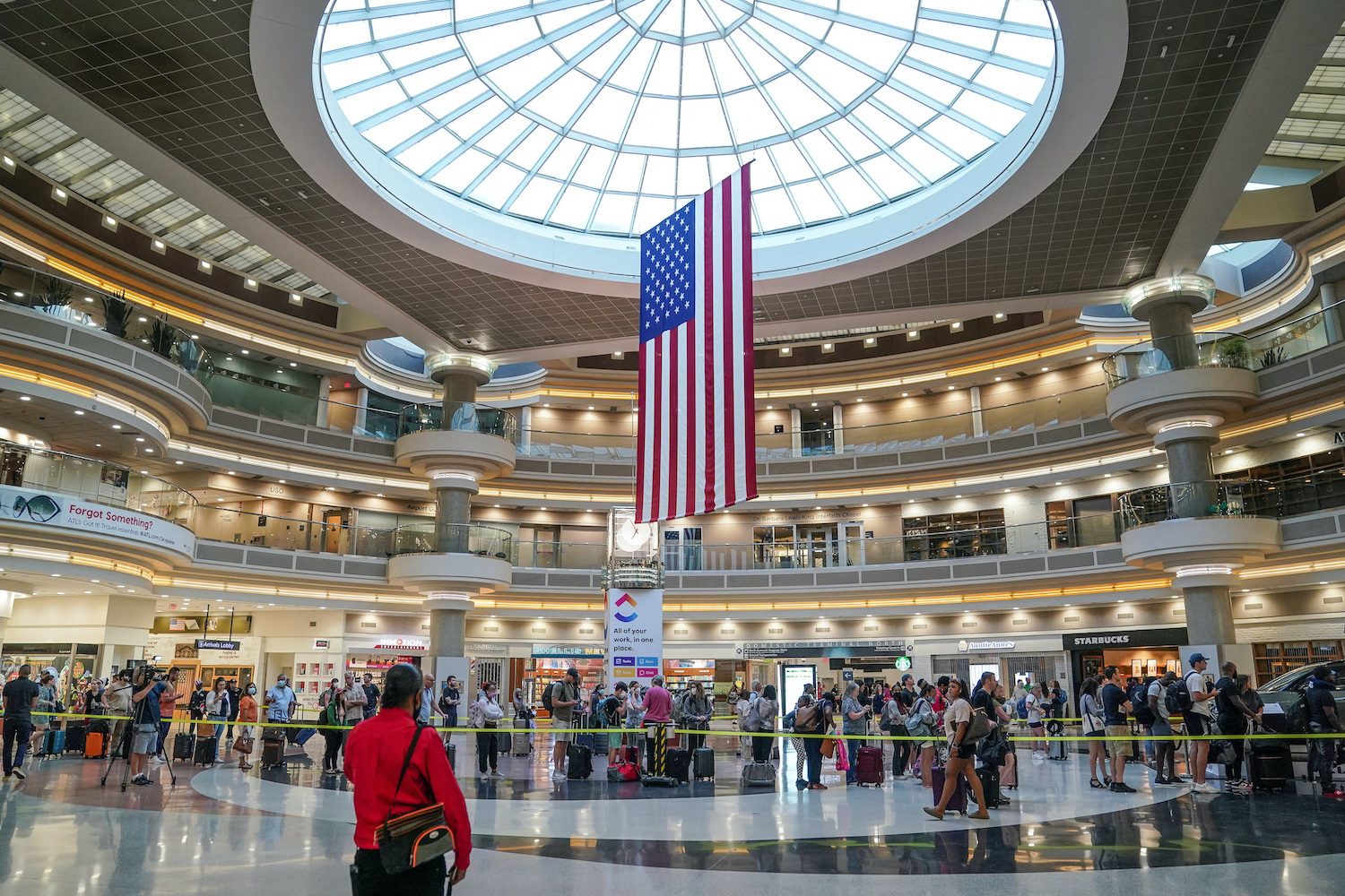 US awards $968.6 million for airport terminal projects
