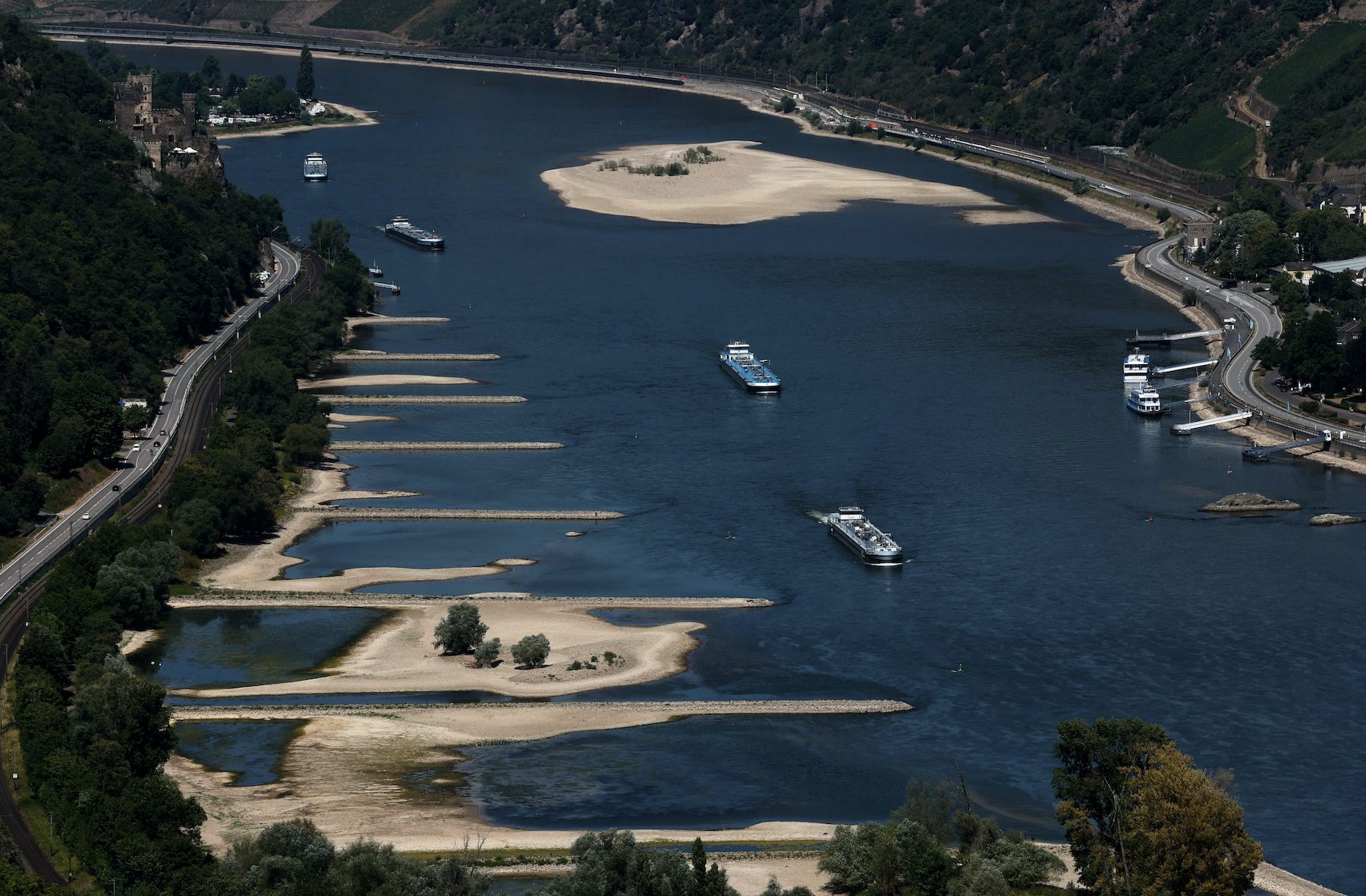 Low Rhine water levels threaten Germany’s economic growth