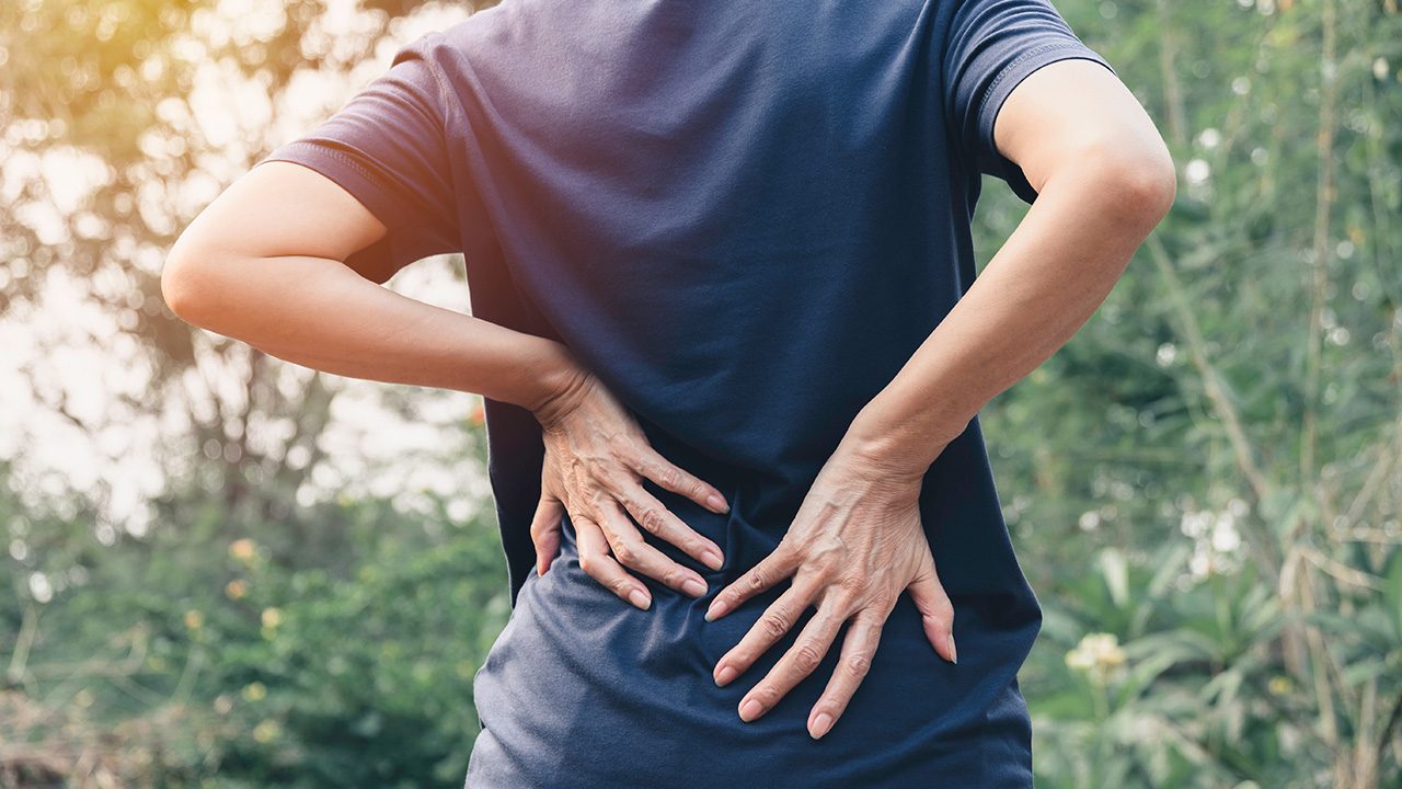 Things you can do to fight recurring back pain as early as in your 30s