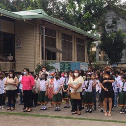 Cebu City grade school kicks off in-person classes with reading, writing lessons