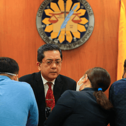 On last day of filing, Duterte endorses Senate bets at Comelec’s COC venue