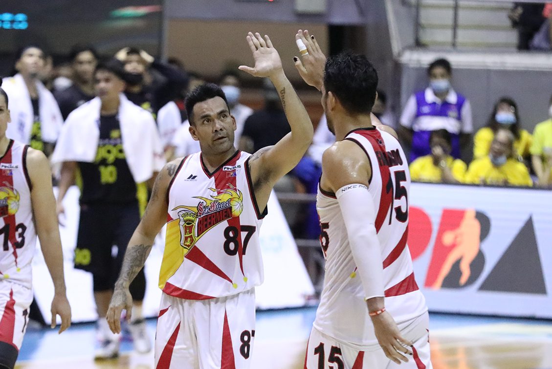 Vic Manuel keen to win elusive PBA title with old tormentor San Miguel