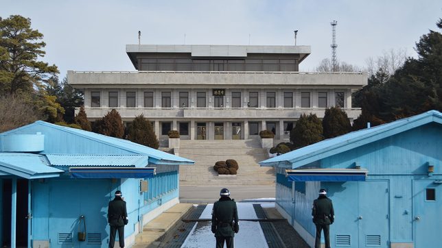 South Korea offers talks with North for reunion of war-torn families