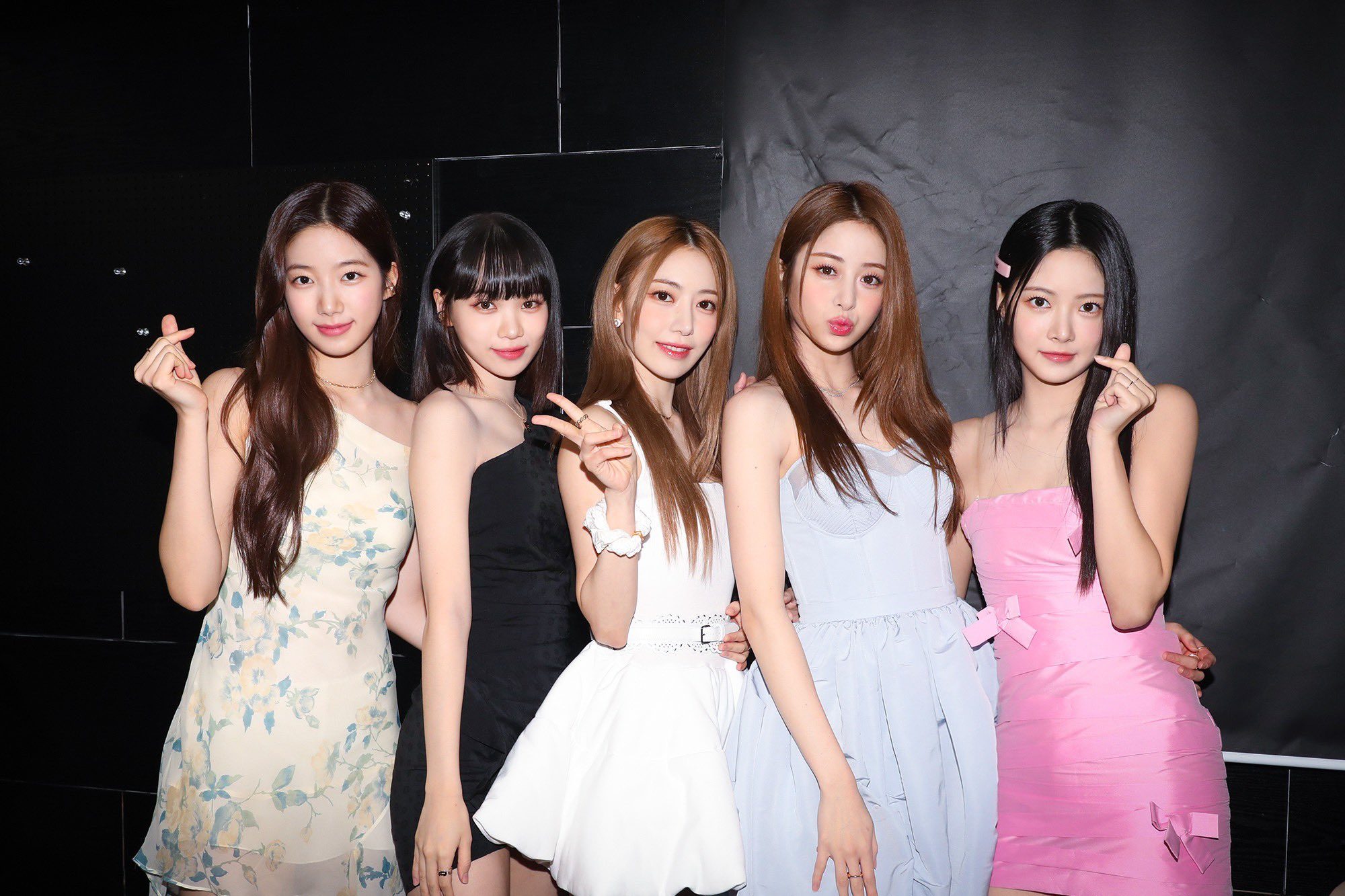 LE SSERAFIM teases first comeback as 5-member group