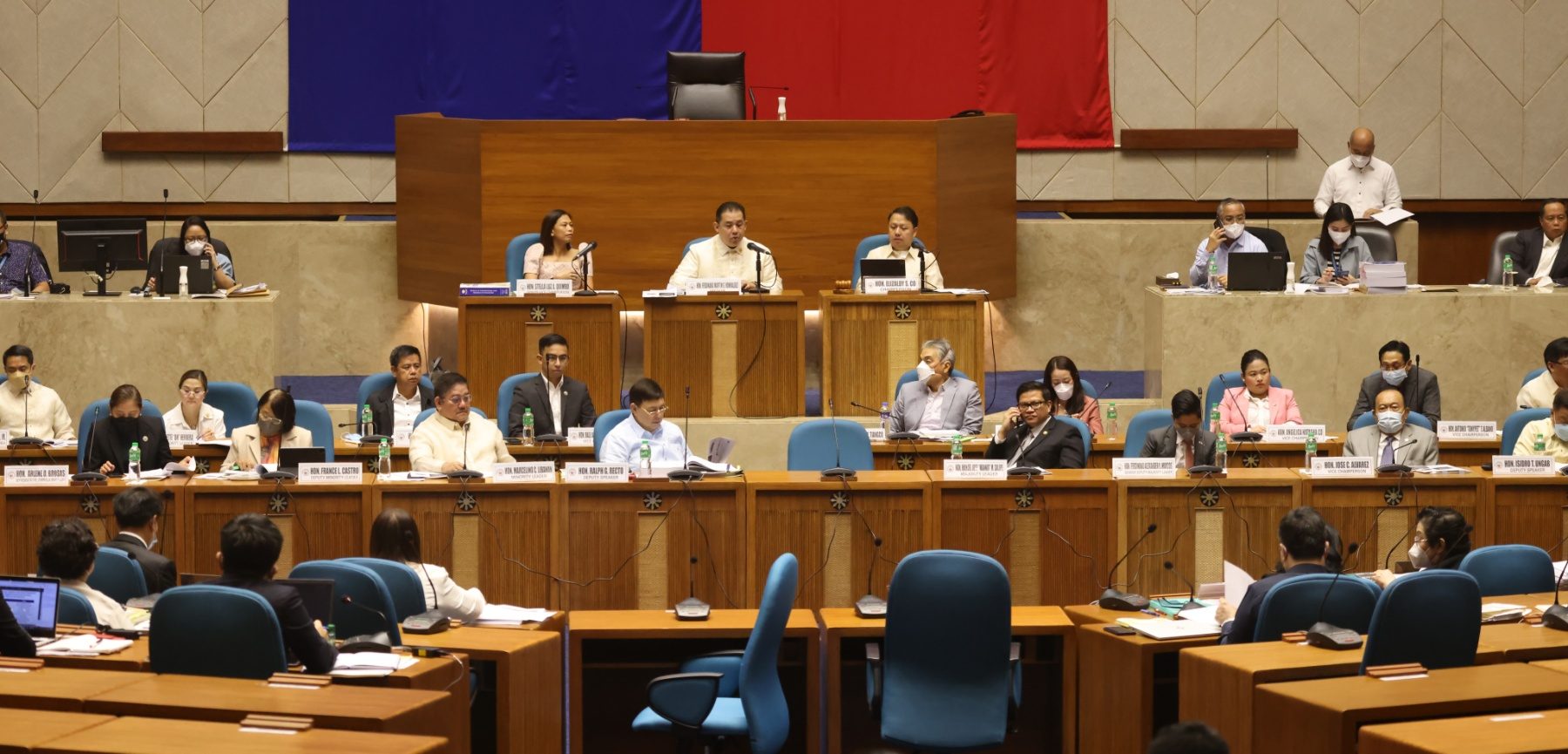 House realigns P77.5B in 2023 budget for health, education, aid