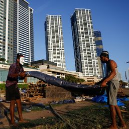 Sri Lanka sweetens FX rate for migrant workers to combat dwindling foreign reserves