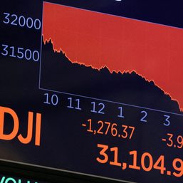 Stocks struggle, oil down on rate and recession fears