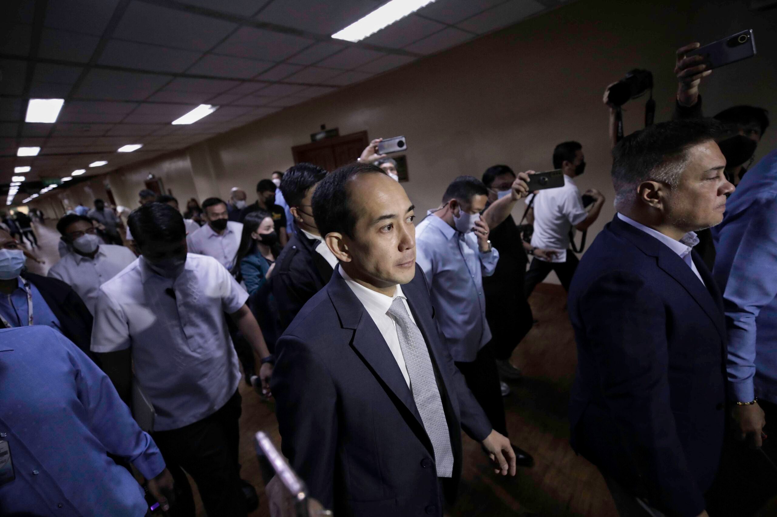 Vic Rodriguez attends sugar fiasco probe after Senate subpoenas him
