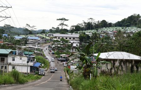 Thousands of displaced Marawi families face eviction from shelters