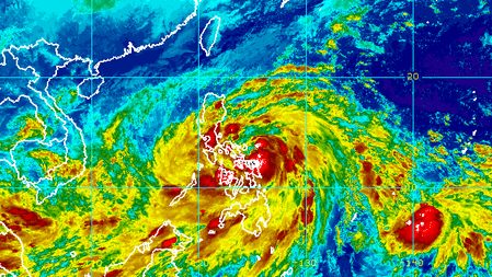 Tropical Storm Paeng’s first landfall now likely in Albay or Sorsogon