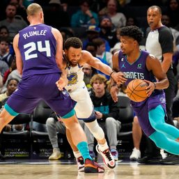 Hornets rally late to clip Warriors in overtime